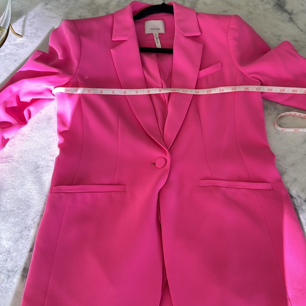 Crepe Khloe Blazer - Picture 9 of 10